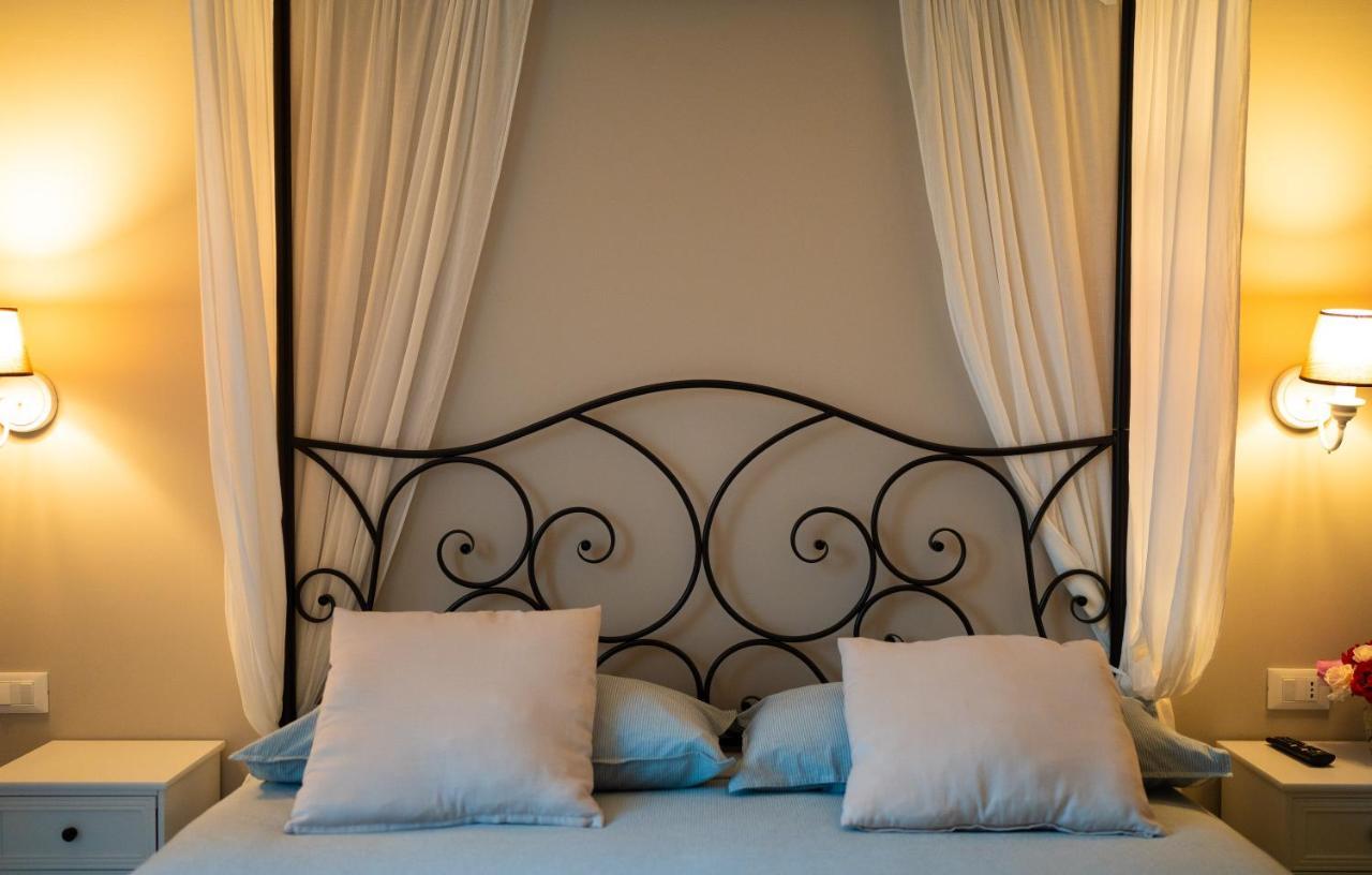 L'Albero Della Manna Bed and Breakfast Patti Exteriör bild